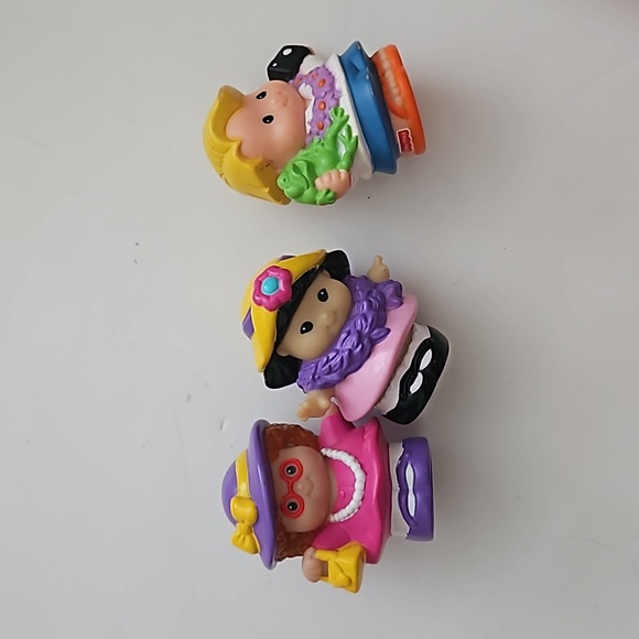 Fisher price little people farmers market set 13 pieces. - Picture 9 of 11